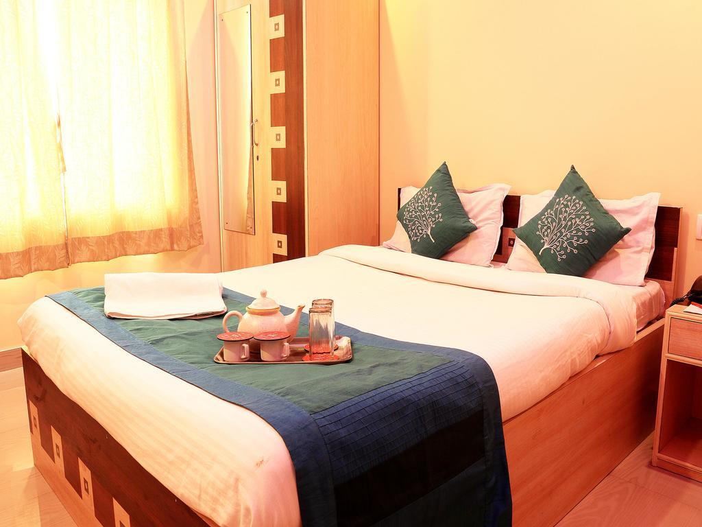 Oyo 1348 Hotel Zaika Inn Haora Ngoại thất bức ảnh